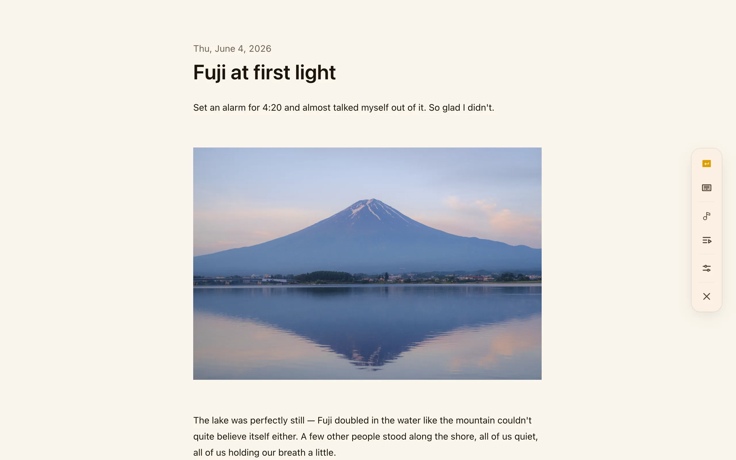 Cozy in writing mode — a calm, full-screen surface with just the entry and a slim toolbar